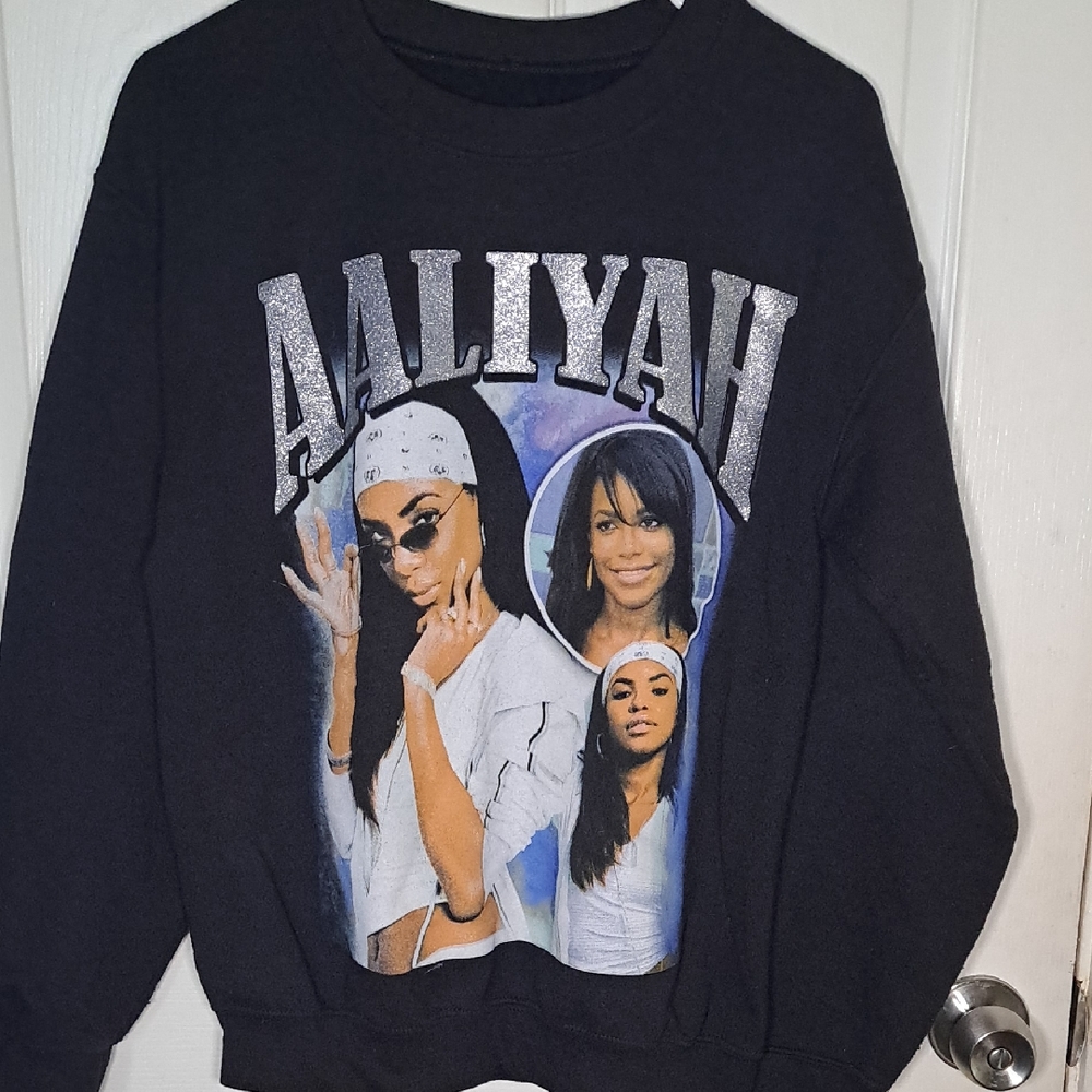 Black Aaliyah Graphic Sweatshirt
